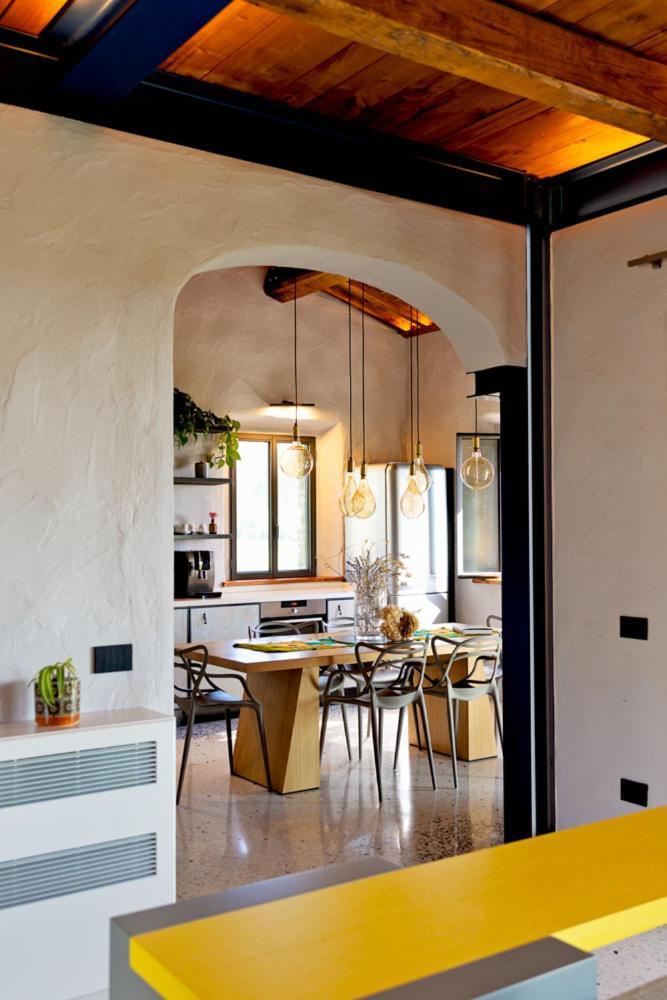 Villa Privata Con Piscina A Riparbella 卡斯泰里那马里提玛 外观 照片