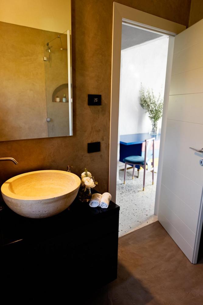 Villa Privata Con Piscina A Riparbella 卡斯泰里那马里提玛 外观 照片