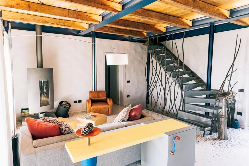 Villa Privata Con Piscina A Riparbella 卡斯泰里那马里提玛 外观 照片